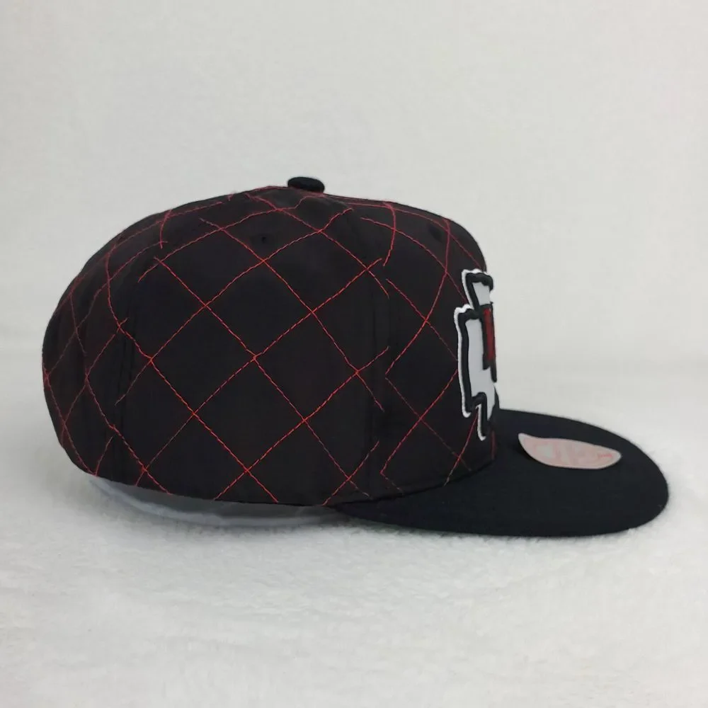 KC Chiefs Mitchell & Ness NFL Snapback Hat Cap 3D Logo Quilted Stitch Black‎ NWT